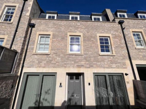 Pass the Keys Boutique private apartment convenient for city